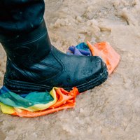 "Не надо вести себя как лесбиянки": как в Латвии расследуют гомофобские нападения