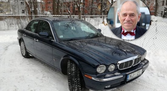 Бывший премьер-министр продает свой лимузин Jaguar