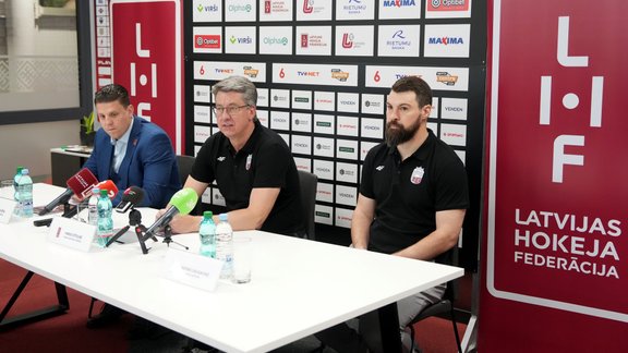 "Visātrāk savācas un vissmagāk strādā" – Latvijas izlase čempionātam rūdījusies smagā treniņnometnē