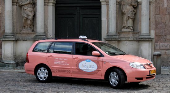 'Lady Taxi' uz laiku aptur darbību