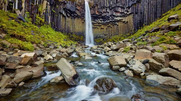 svartifoss waterfall