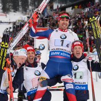 Норвегия выиграла и мужскую эстафету, Канада сенсационно в тройке, Россия снова без медалей