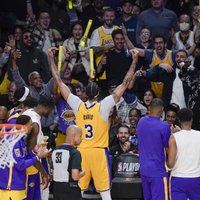 'Lakers' iekļūst NBA izslēgšanas spēļu ceturtdaļfinālā; 'Warriors' un 'Kings' spēlēs vēlreiz