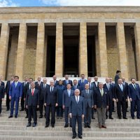 Turcijas parlaments izsaka uzticību jaunajai valdībai
