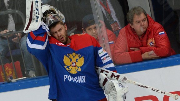 Russia s goalie Semyon Varlamov 