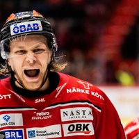 Ābols gūst vārtus Zviedrijas hokeja čempionāta ceturtdaļfināla spēlē
