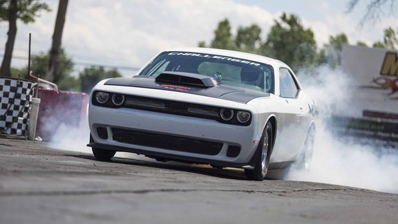 Dodge Challenger Drag Pak