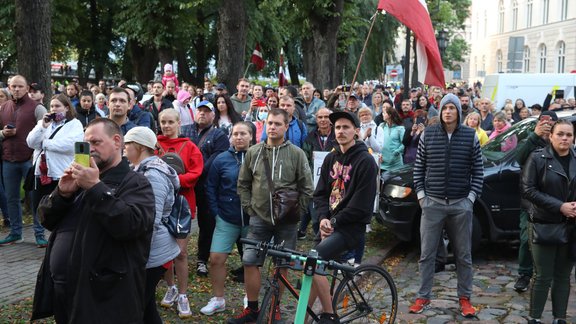 Gobzema protesti pie prezidenta pils  - 9