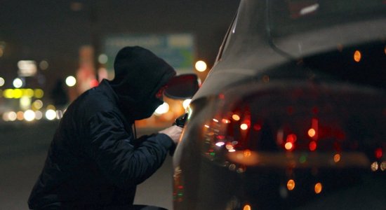 Детектив поневоле: автовладелица сама нашла свою украденную в Риге машину