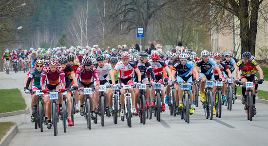 Kalnu riteņbraukšanas seriāla SEB MTB atklāšanas posmam pietiekušies vairāk nekā 2000 dalībnieku