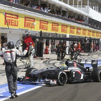 Jaunā 'Sauber' formula jau izgājusi FIA triecientestus