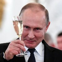 'Apvērsums ar mērķi saglabāt Putinam mūža valdīšanu': Krievijā publicē manifestu pret varas uzurpāciju
