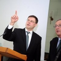 Dombrovskis savas izredzes iegūt portfeli ekonomikas vai finanšu jomā raksturo kā labas