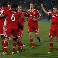 Minhenes 'Bayern' rekordātri kļūst par Vācijas čempioniem (+VIDEO)