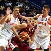 Video: Mozgova 'danks' pret Latviju iekļūst 'Eurobasket 2017' dienas TOP 5