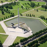 РСЛ 9 мая проведет у Сейма пикет в защиту монумента Победы