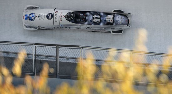 Ķibermaņa četriniekam trešā vieta testa braucienos olimpiskajā trasē