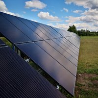 Правительство планирует субсидировать жителям покупку солнечных панелей и маленьких ветрогенераторов