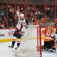 Кузнецов признан первой звездой дня в НХЛ, "Вашингтон" упрочил лидерство