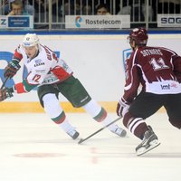Rīgas 'Dinamo' izdara tikai 15 metienus un gūst skaistu uzvaru Kazaņā