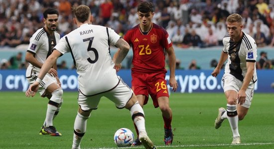 УЕФА: пенальти в матче Испания - Германия не назначен правильно