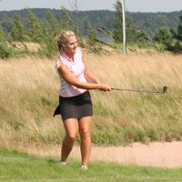 Golfere Laura Jansone kvalificējas dalībai Eiropas profesionāļu tūrē