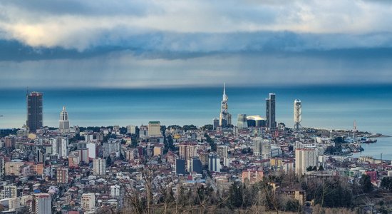 Melnās smiltis un brieži kalnos. Spa atpūta Gruzijā