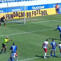 Video: Sastingst pirms sitiena – neparasta 'pendele' Portugāles futbolā