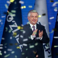 Uzbekistānas prezidents Mirzijojevs ievēlēts uz trešo termiņu