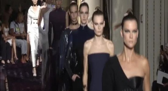 Parīzes modes nedēļa - Versace modes nama kolekcija