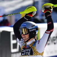 Kalnu slēpotājai Ģērmanei vēl viens panākums: uzvara Eiropas kausa posmā