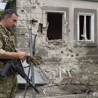 Aizvadītajā diennaktī Ukrainas austrumos krituši divi karavīri