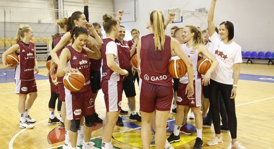 Sieviešu izlase tiecas uz olimpiādi – Latvijā un Serbijā sākas Eiropas čempionāts basketbolā