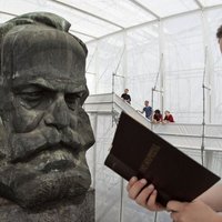 Памятник Карлу Марксу отреставрируют за 100 000 евро