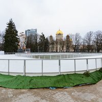 ФОТО, ВИДЕО. На Эспланаде открылся общественный каток