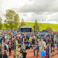 ФОТО: На открытие площадки спорта и отдыха возле горки на ул. Деглава пришли 10 000 человек