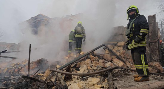 Krievija uzbrukusi Odesai; cietuši cilvēki un nodarīti postījumi