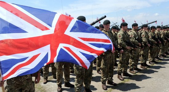 Британия передаст Киеву рекордный пакет военной помощи: 1600 ракет и сотни техники 