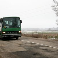 Raidījums: par autobusa šofera darbu Jelgavā 'jāpiemaksā' 250 lati