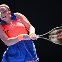 Ostapenko pirms Štutgartes turnīra WTA rangā saglabā vietu desmitniekā