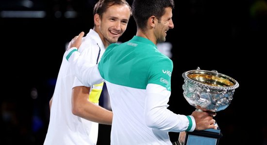 Даниил Медведев проиграл Новаку Джоковичу в финале Australian Open