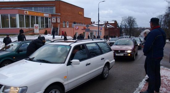 Latgalieši draud rīkot masu nemierus pret 'legālās kontrabandas' ierobežojumiem; Rēzeknē protestē autovadītāji