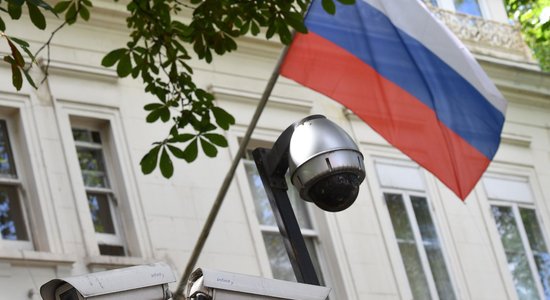 Лондон высылает российского военного атташе. Москва обещает "адекватный" ответ