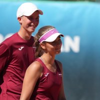 Tenisistiem un badmintonistei Zitānei uzvaras Eiropas Jaunatnes vasaras olimpisko spēļu pirmajos mačos