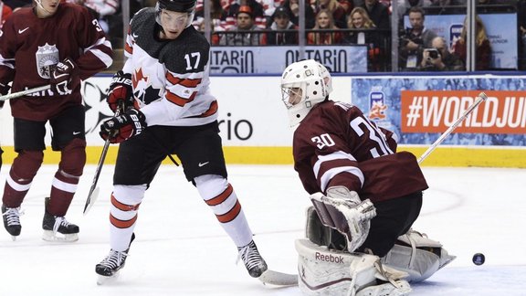 Latvia Mareks Miten vs Canada Tyson Jost World junior hockey