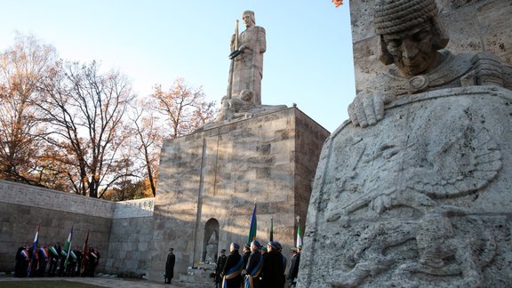 Foto: Rīgas Brāļu kapu simtgades pasākums - 18