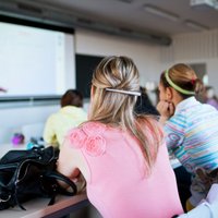 Pozitīvi! Skolēniem visā Latvijā stāstīs par darba iespējām