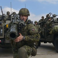 Čehijas aizsardzības ministre pieļauj karavīru nosūtīšanu uz Ukrainu