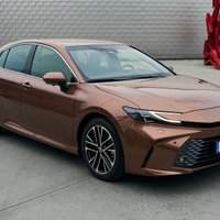 Latvijas tirgū ieradies jaunās paaudzes "Toyota Camry" modelis