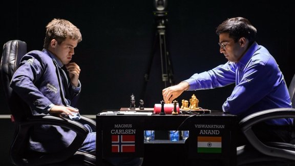 Magnus Carlsen and Viswanathan Anand 